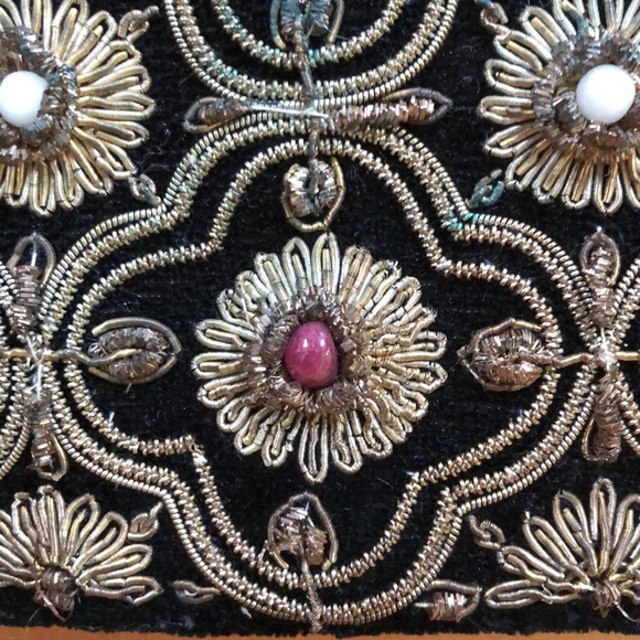 Vintage Zardozi Black Velvet Evening Purse Metal Thread Goldwork Embroidery - Picture 3 of 12